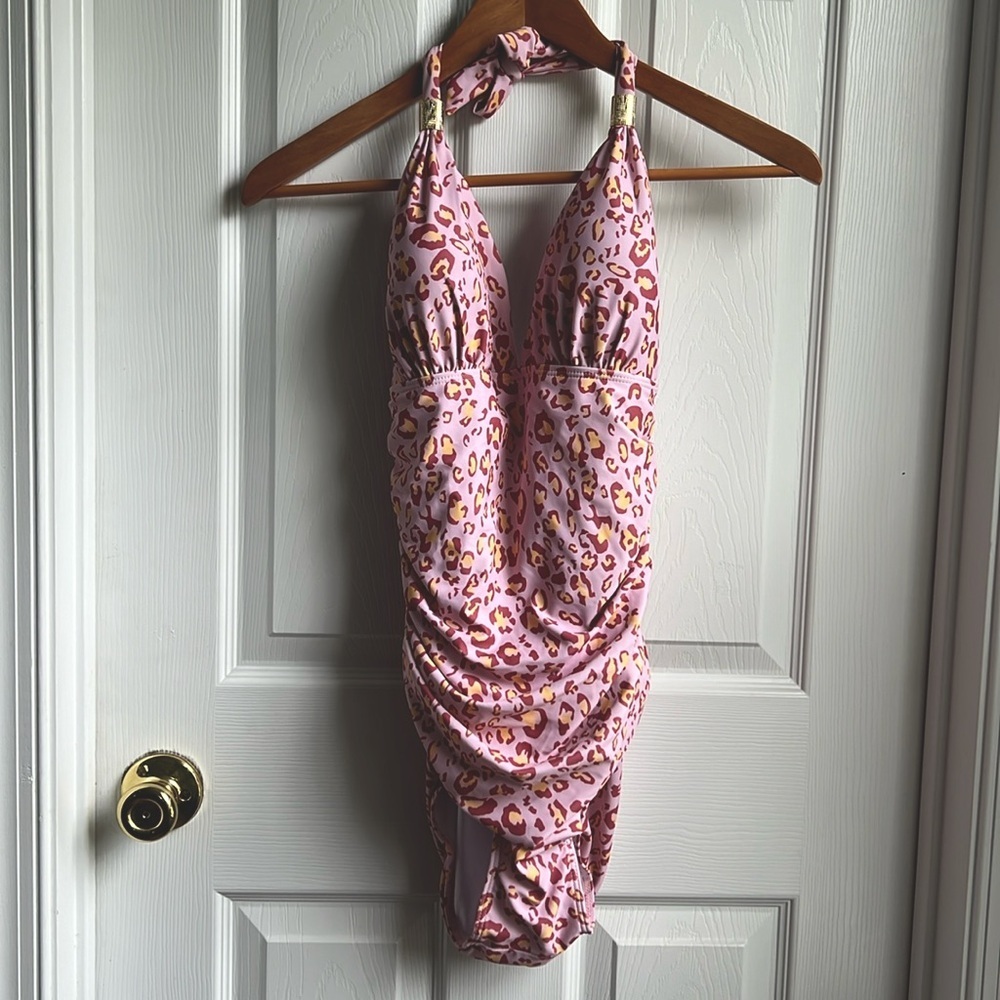 Women’s Pink Leopard Print One Piece Swimsuit Size Large